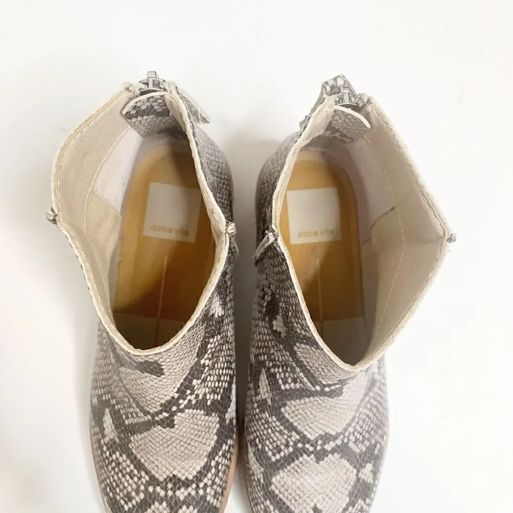 Dolce Vita Tavin Bootie Snakeskin Embossed Python Stacked Heel Almond Toe Sz 7.5